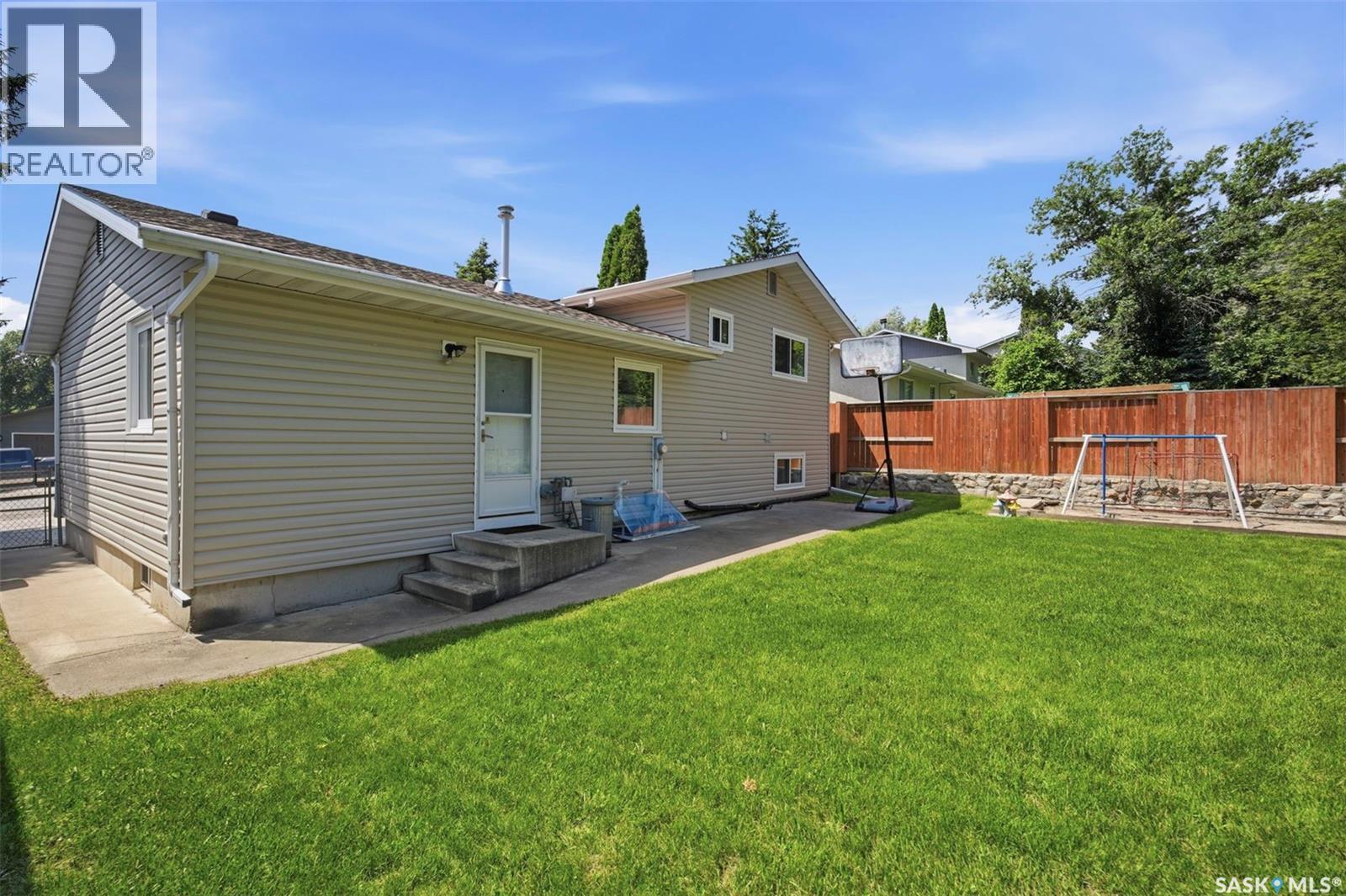 530 Wathaman Crescent, Saskatoon, Saskatchewan  S7K 4P9 - Photo 35 - SK042293