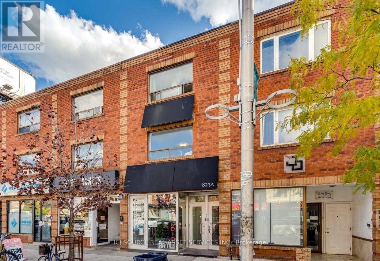 LOWER LEVEL - 823A BLOOR STREET W, Toronto, Ontario
