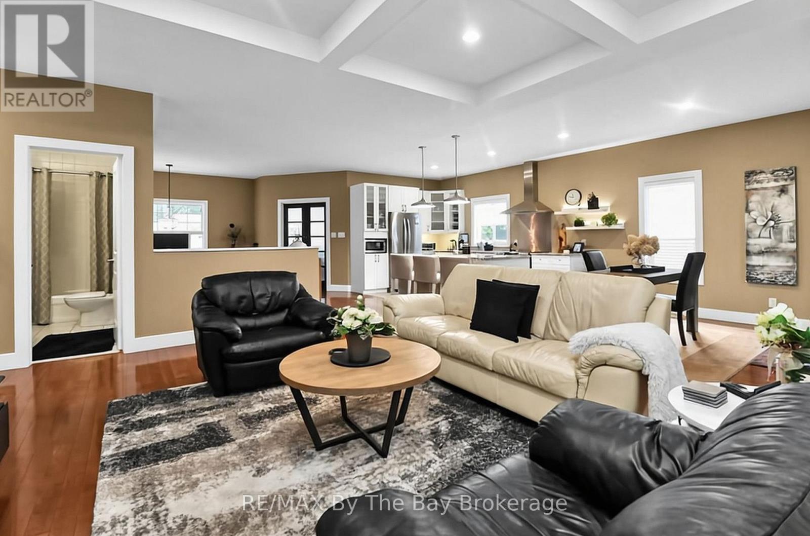 7 Downer Crescent, Wasaga Beach, Ontario  L9Z 1C2 - Photo 25 - S13555128