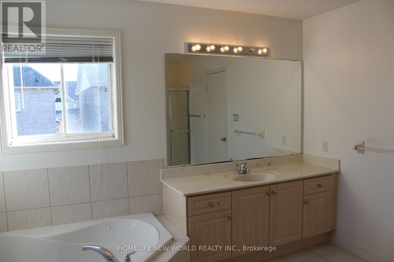 31 Barkwood Hollow, Markham (Berczy), Ontario  L6C 2J8 - Photo 23 - N13555112