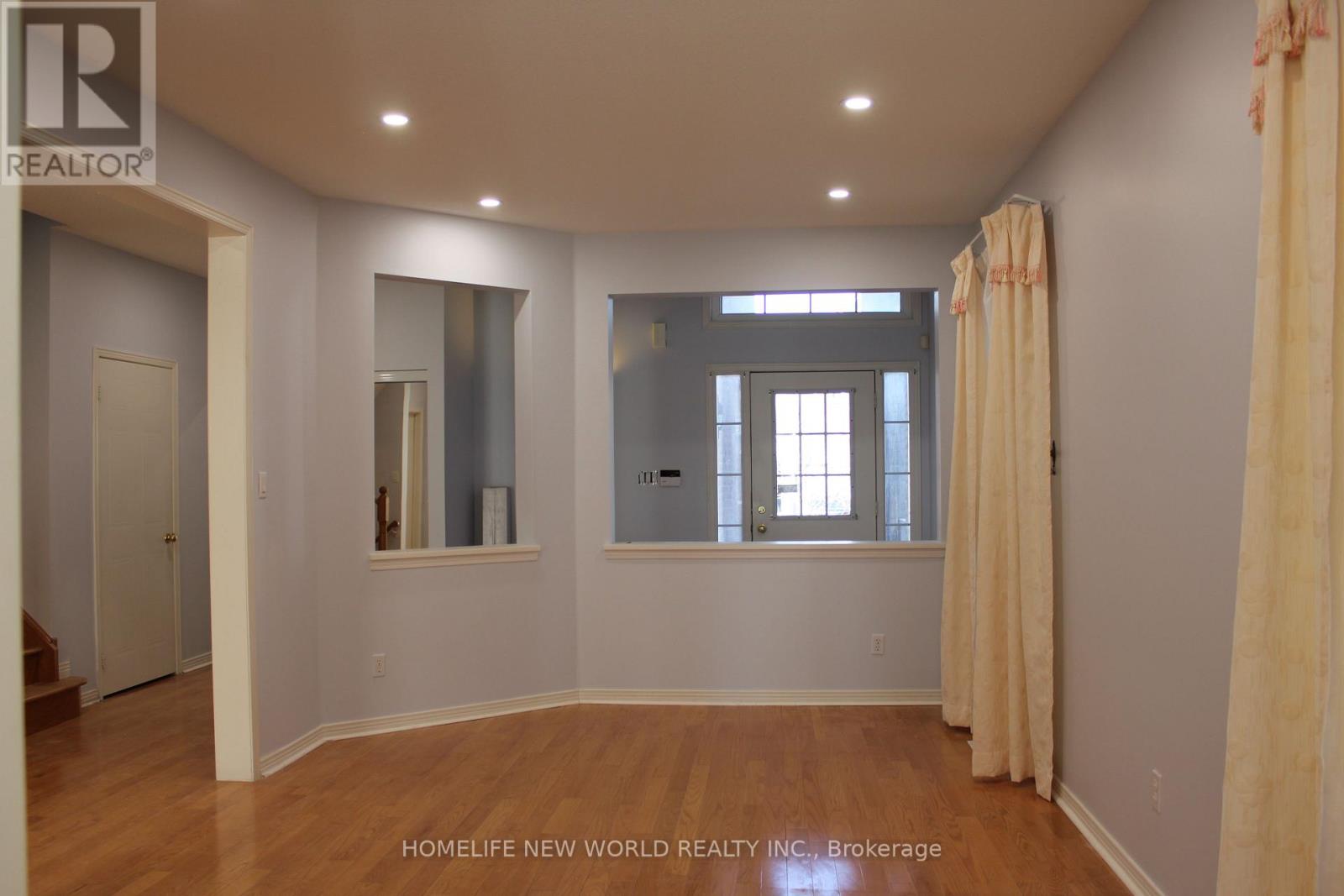 31 Barkwood Hollow, Markham (Berczy), Ontario  L6C 2J8 - Photo 3 - N13555112