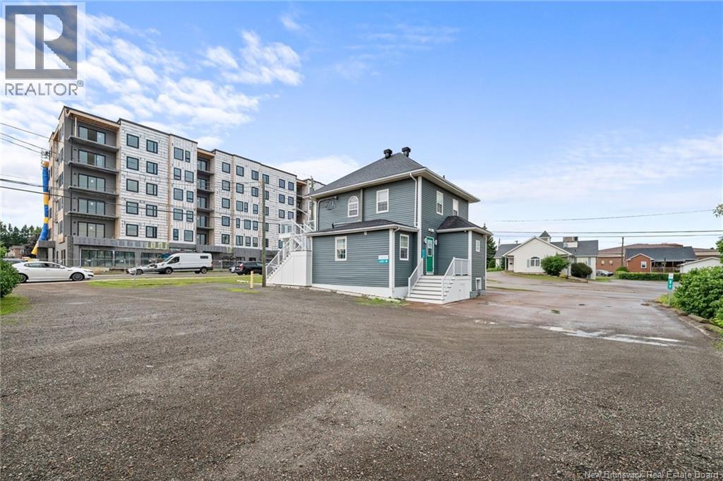 100 Champlain Street, Dieppe, New Brunswick  E1A 1N6 - Photo 41 - NB143657