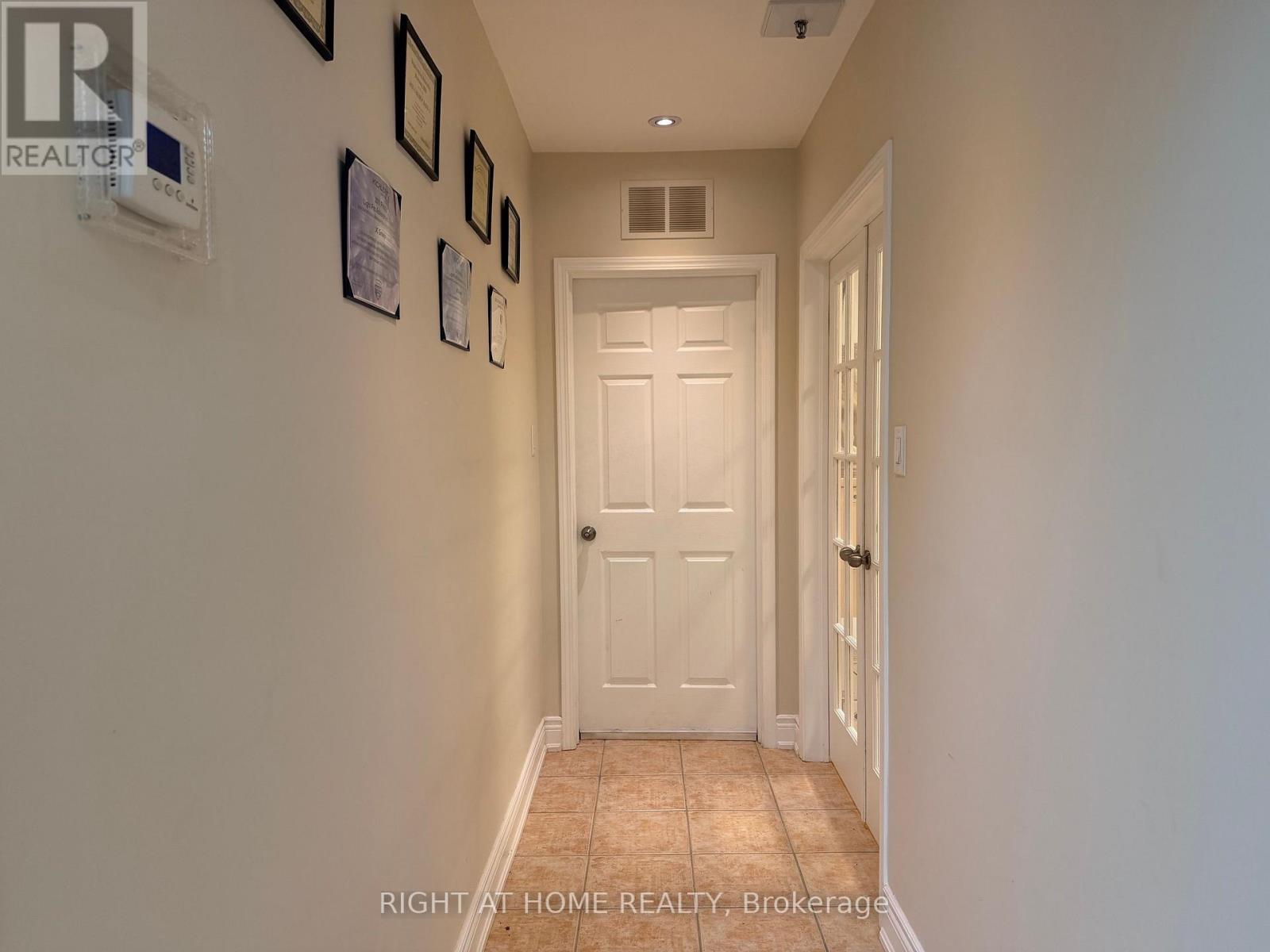 55 - 101 Toro Road, Toronto, Ontario  M3J 2Z1 - Photo 15 - W13555098