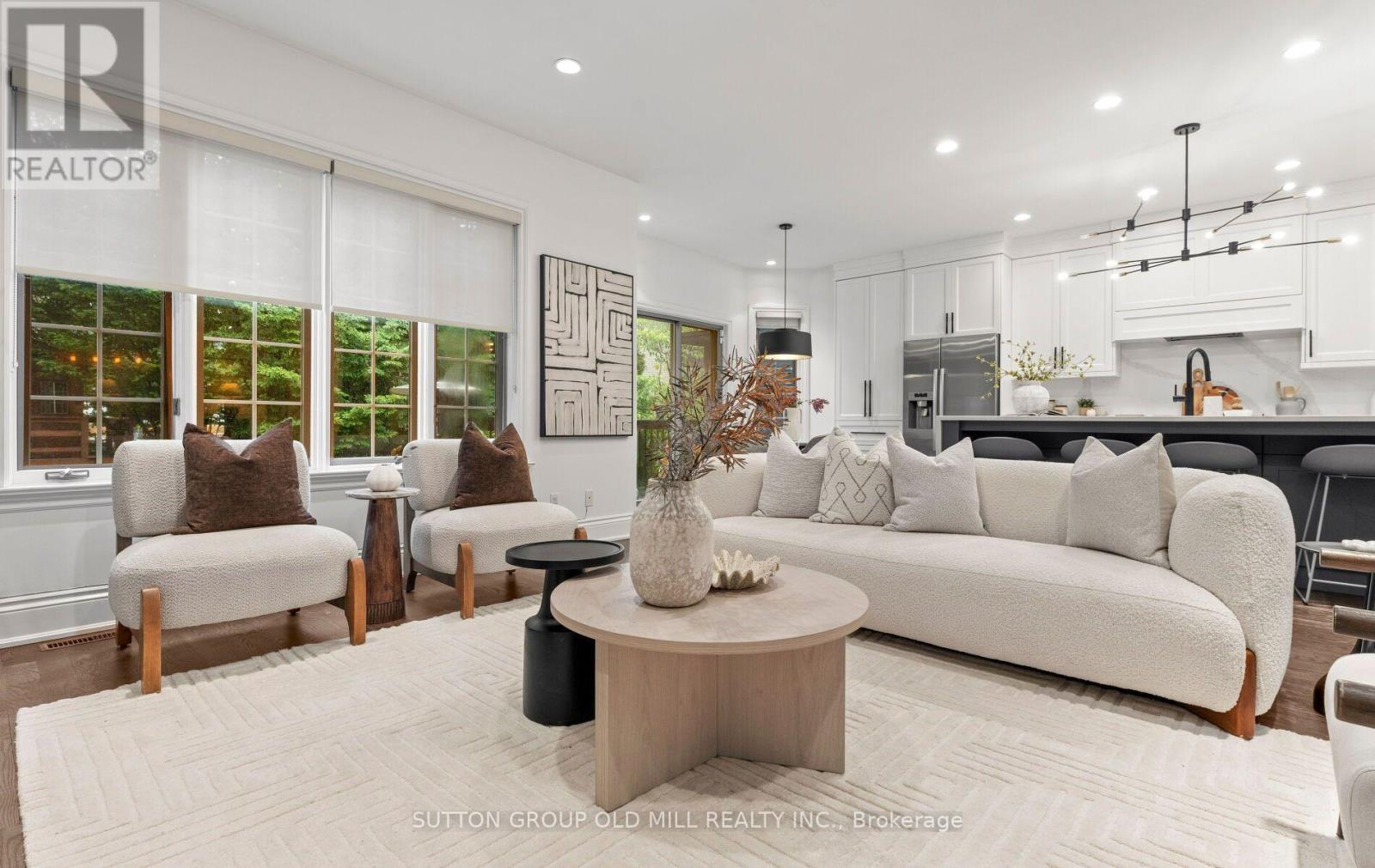 162 Brentwood Road N, Toronto, Ontario  M8X 2C9 - Photo 12 - W13555120