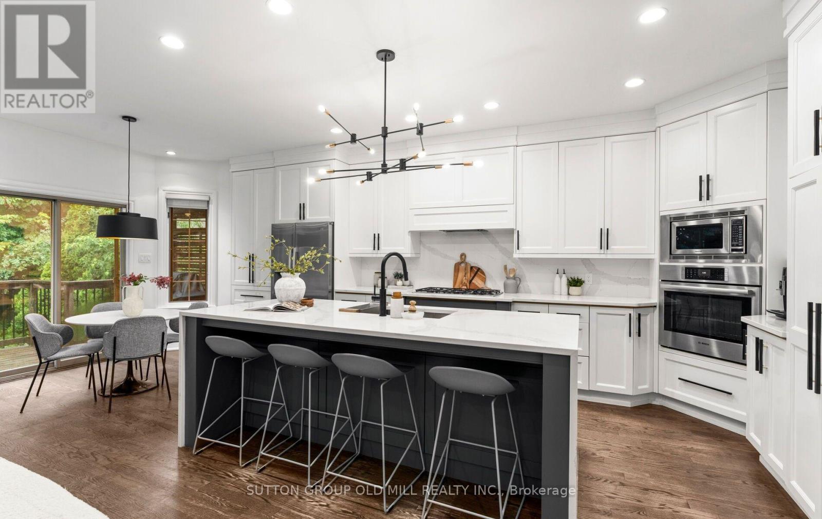162 Brentwood Road N, Toronto, Ontario  M8X 2C9 - Photo 14 - W13555120