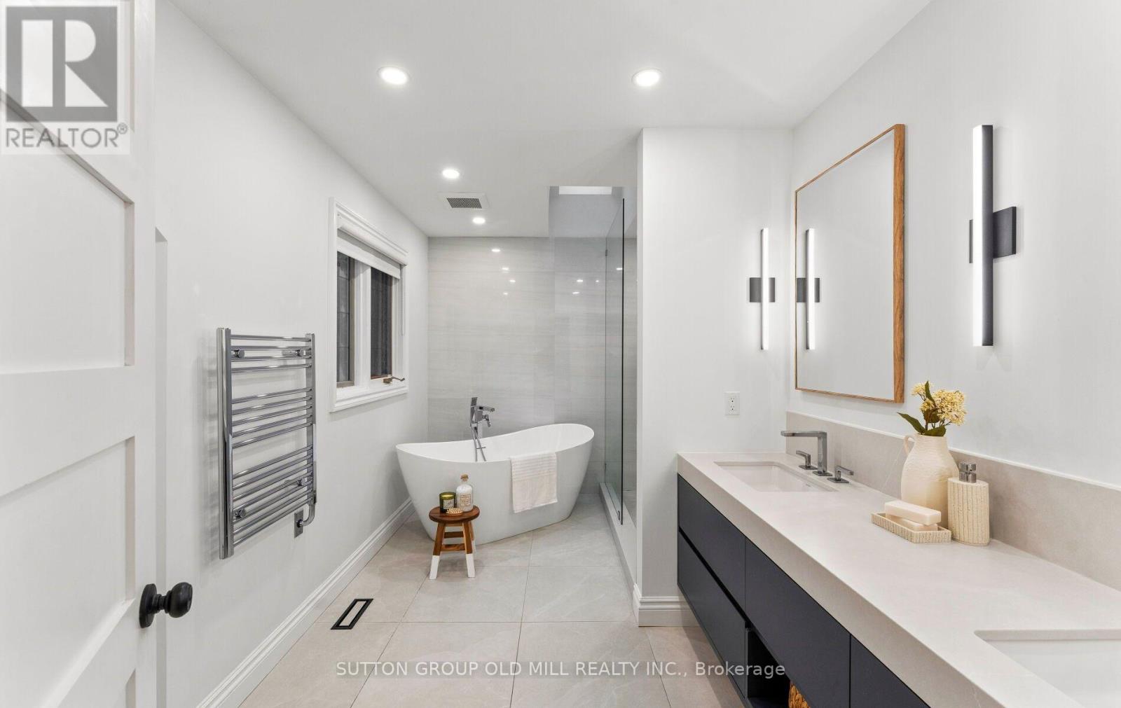 162 Brentwood Road N, Toronto, Ontario  M8X 2C9 - Photo 32 - W13555120