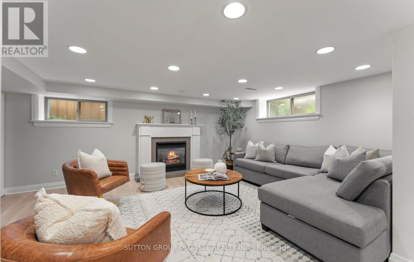 162 Brentwood Road N, Toronto, Ontario  M8X 2C9 - Photo 42 - W13555120