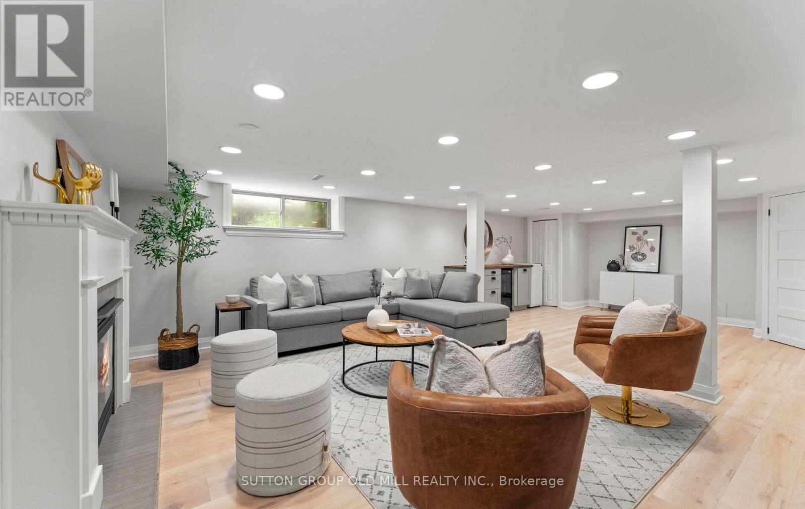 162 Brentwood Road N, Toronto, Ontario  M8X 2C9 - Photo 43 - W13555120