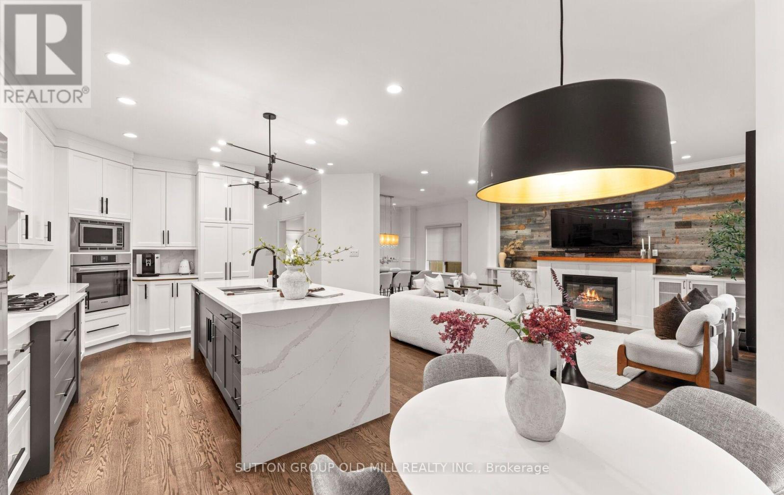 162 Brentwood Road N, Toronto, Ontario  M8X 2C9 - Photo 7 - W13555120