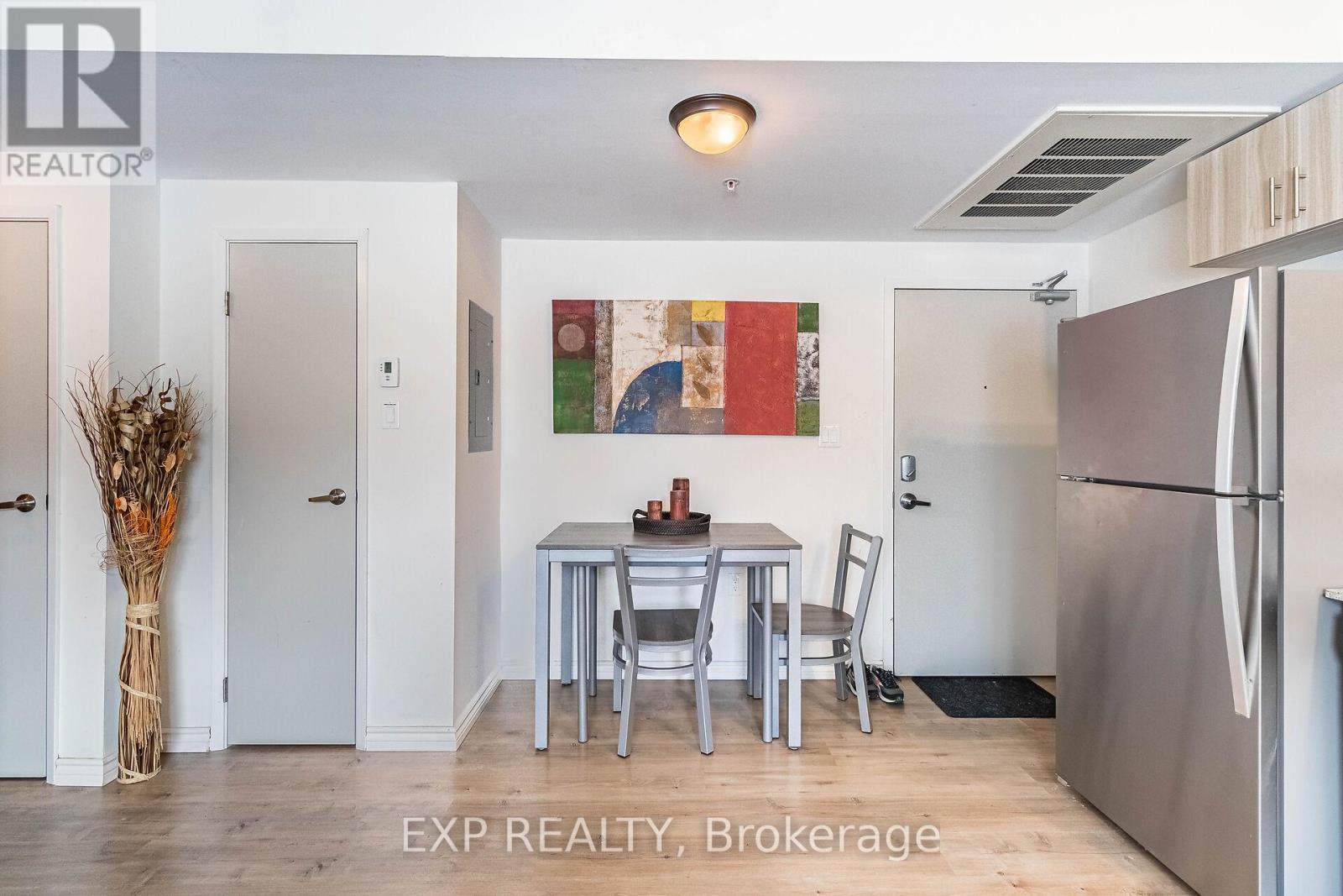 G116 - 275 Larch Street, Waterloo, Ontario N2L 3R2 - Photo 12 - X13555110
