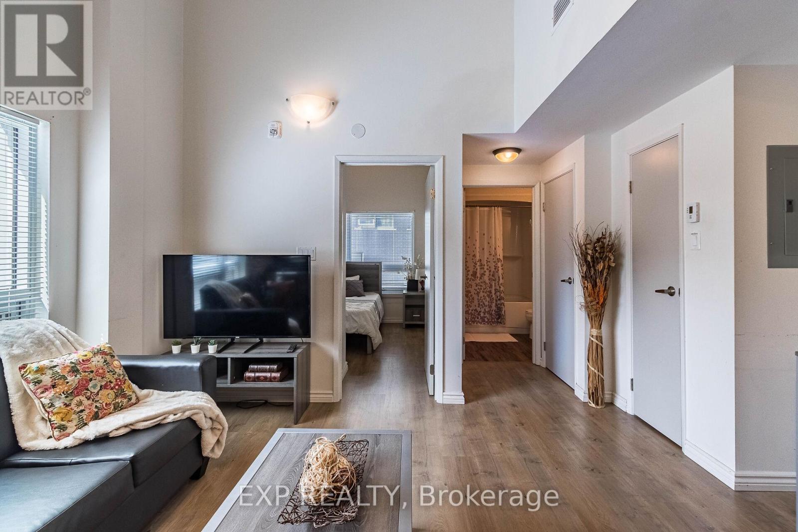 G116 - 275 Larch Street, Waterloo, Ontario N2L 3R2 - Photo 14 - X13555110