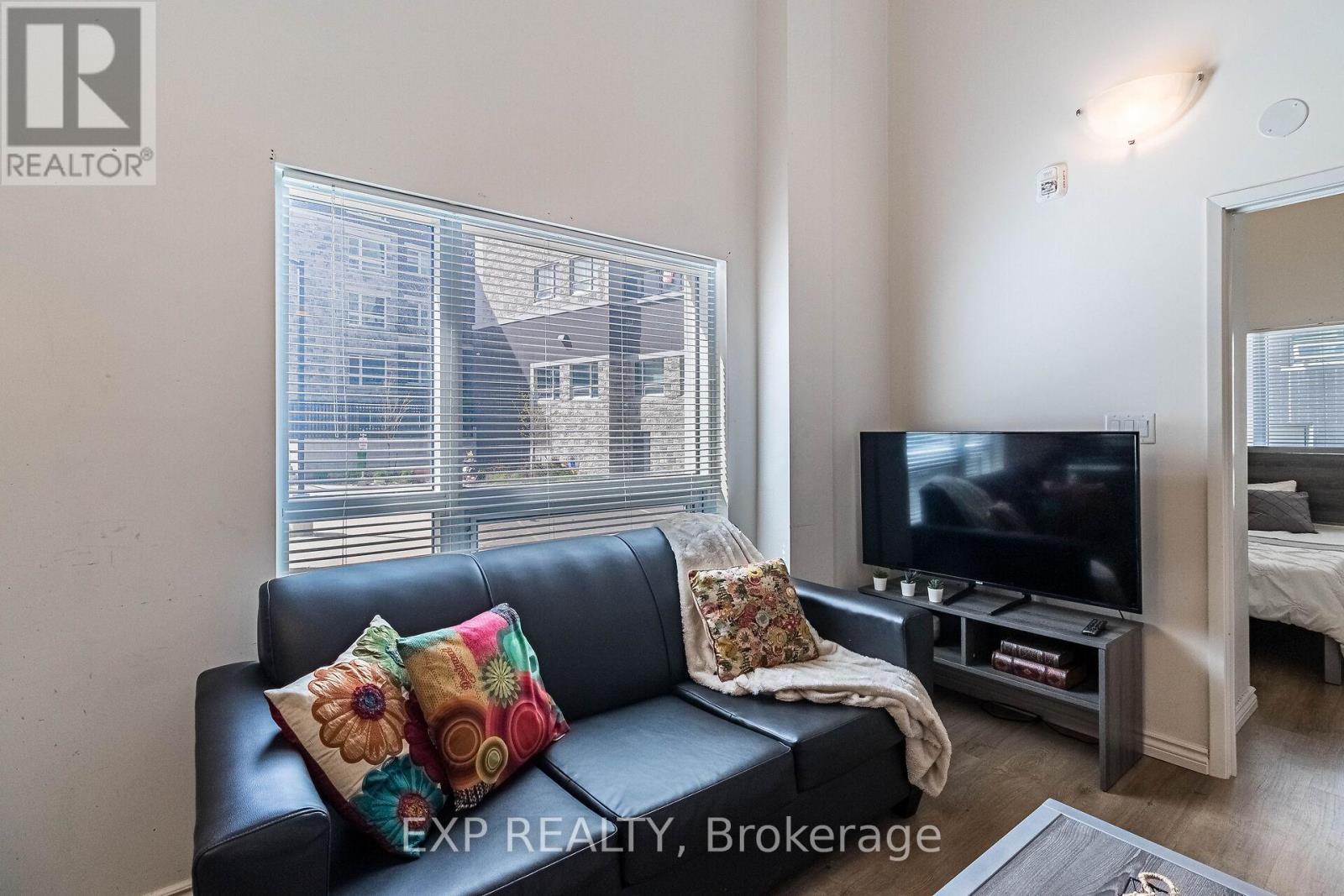 G116 - 275 Larch Street, Waterloo, Ontario N2L 3R2 - Photo 18 - X13555110