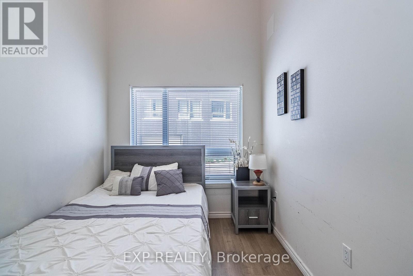 G116 - 275 Larch Street, Waterloo, Ontario N2L 3R2 - Photo 23 - X13555110