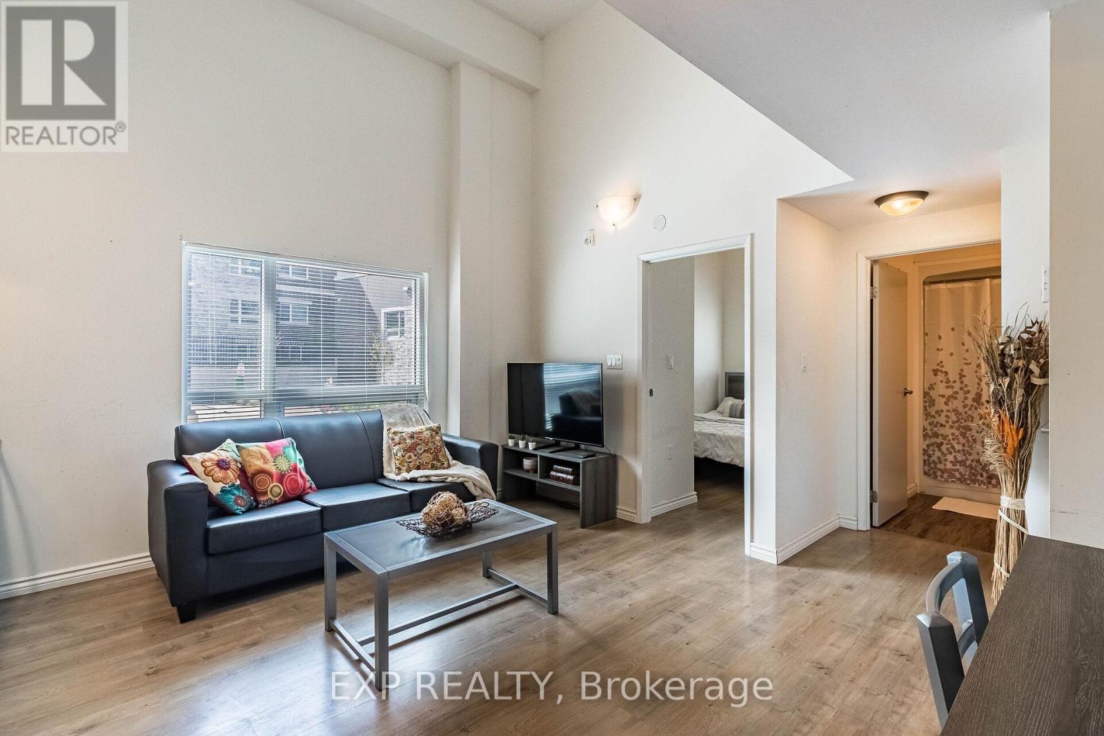 G116 - 275 Larch Street, Waterloo, Ontario N2L 3R2 - Photo 6 - X13555110