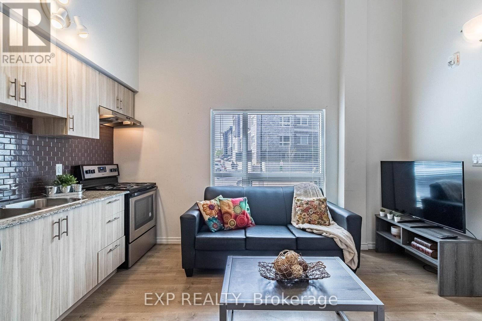 G116 - 275 Larch Street, Waterloo, Ontario N2L 3R2 - Photo 8 - X13555110