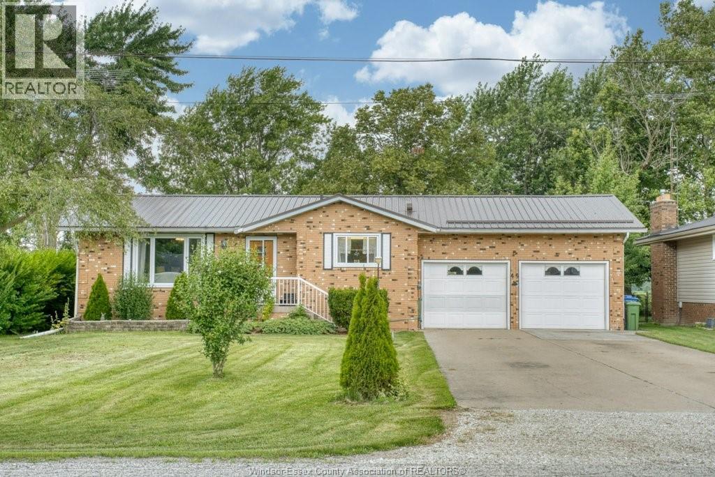 MLS# 26016488: 49 LAPOINTE, Lakeshore, Canada