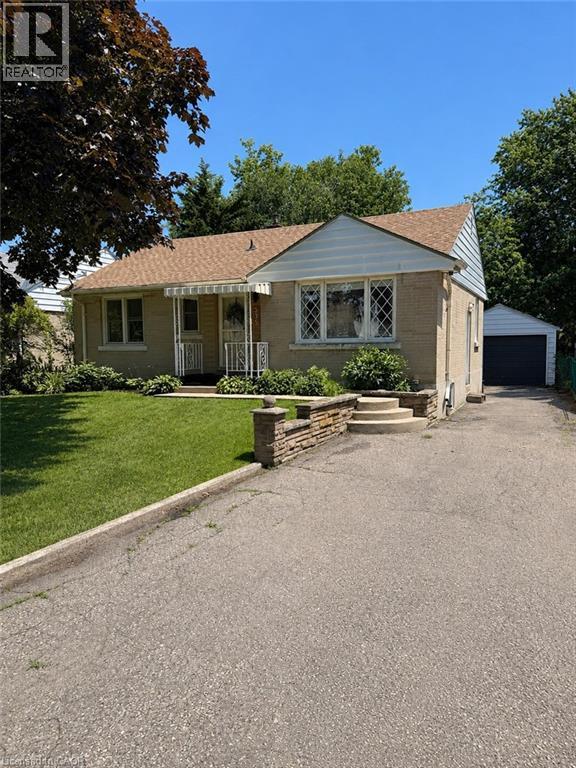 355 East 36th Street, Hamilton, Ontario  L8V 3Z9 - Photo 1 - 40847417
