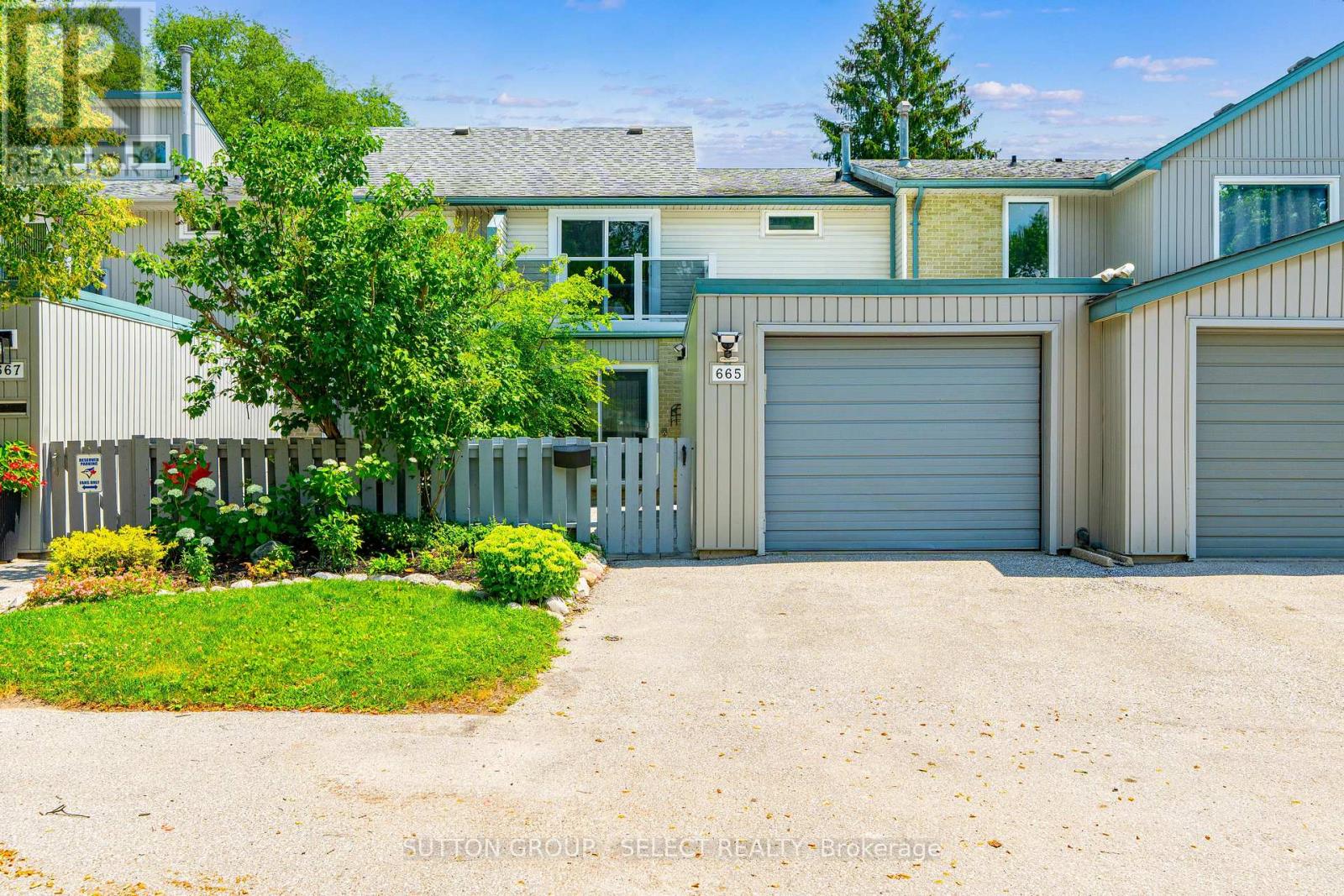 665 Woodcrest Boulevard, London South, Ontario  N6K 1P8 - Photo 1 - X13555170