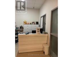 15 - 865 YORK MILLS ROAD, Toronto, Ontario