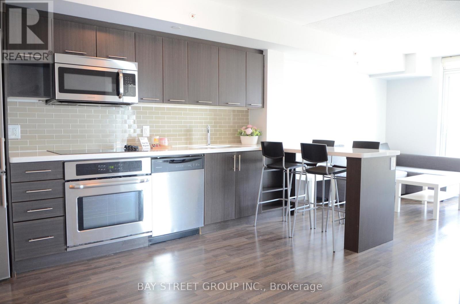 #1009e - 555 Wilson Avenue, Toronto, Ontario M3H 0C5 - Photo 1 - C13555168