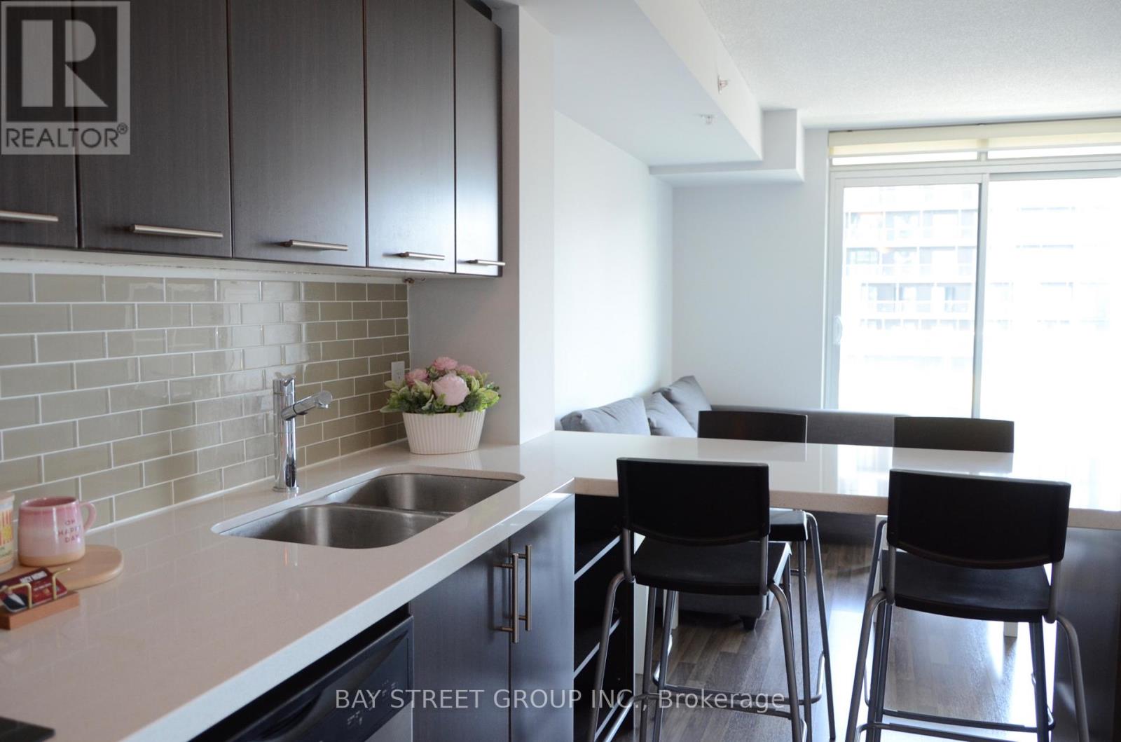 #1009e - 555 Wilson Avenue, Toronto, Ontario M3H 0C5 - Photo 3 - C13555168