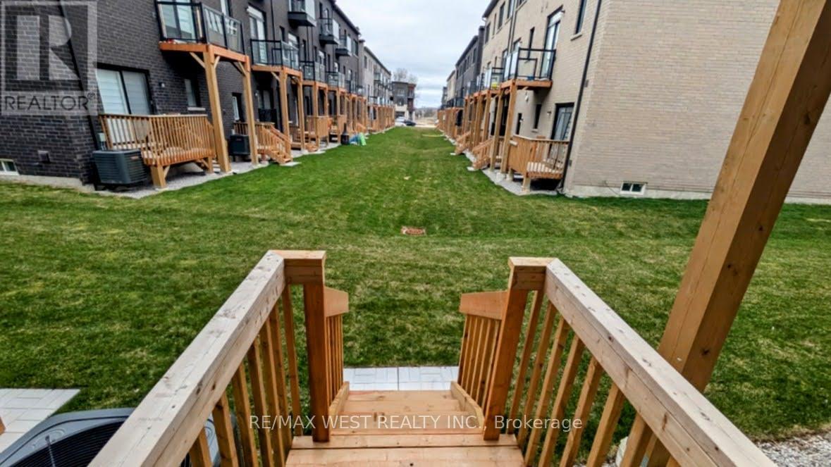106 Wascana Road, Vaughan, Ontario  L4L 1A7 - Photo 7 - N13555196