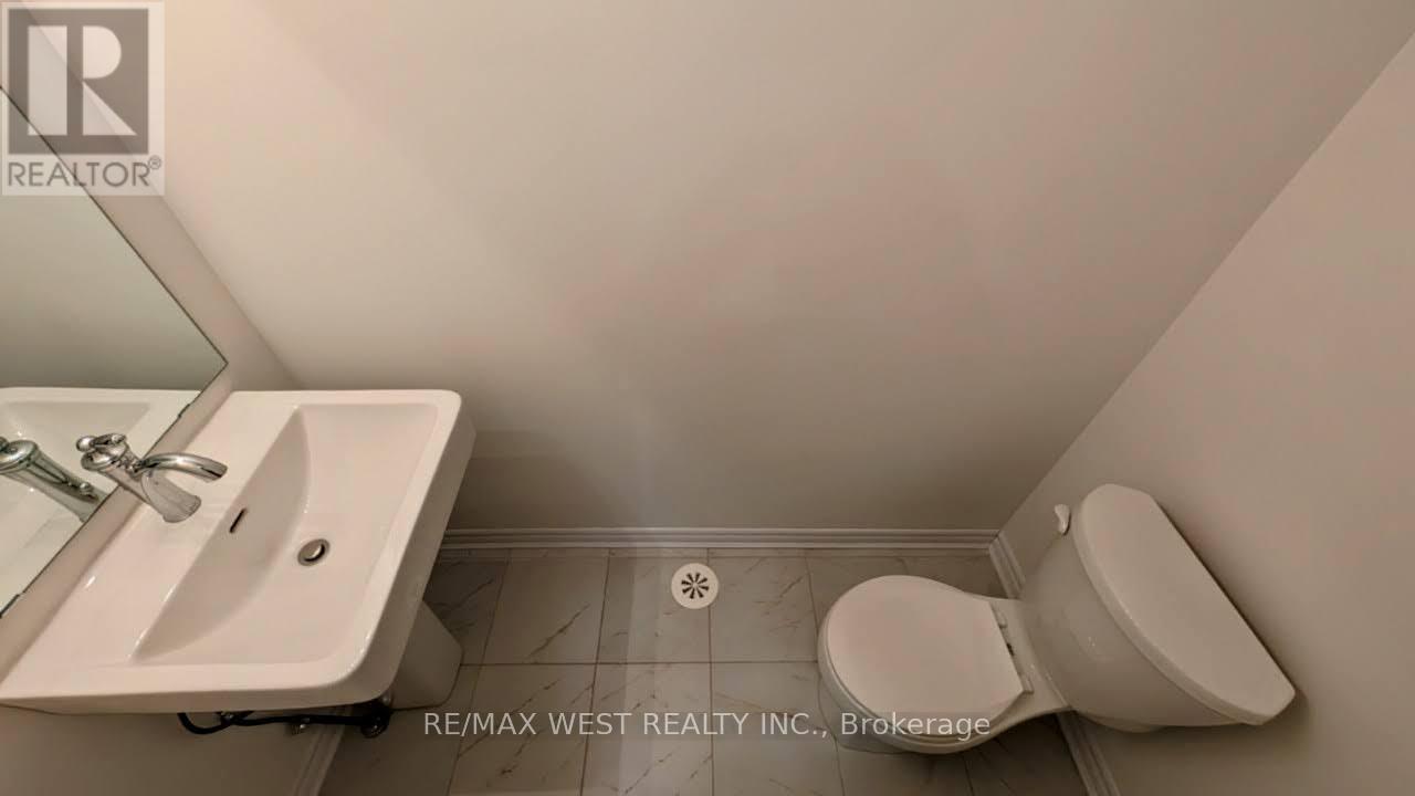 106 Wascana Road, Vaughan, Ontario  L4L 1A7 - Photo 9 - N13555196