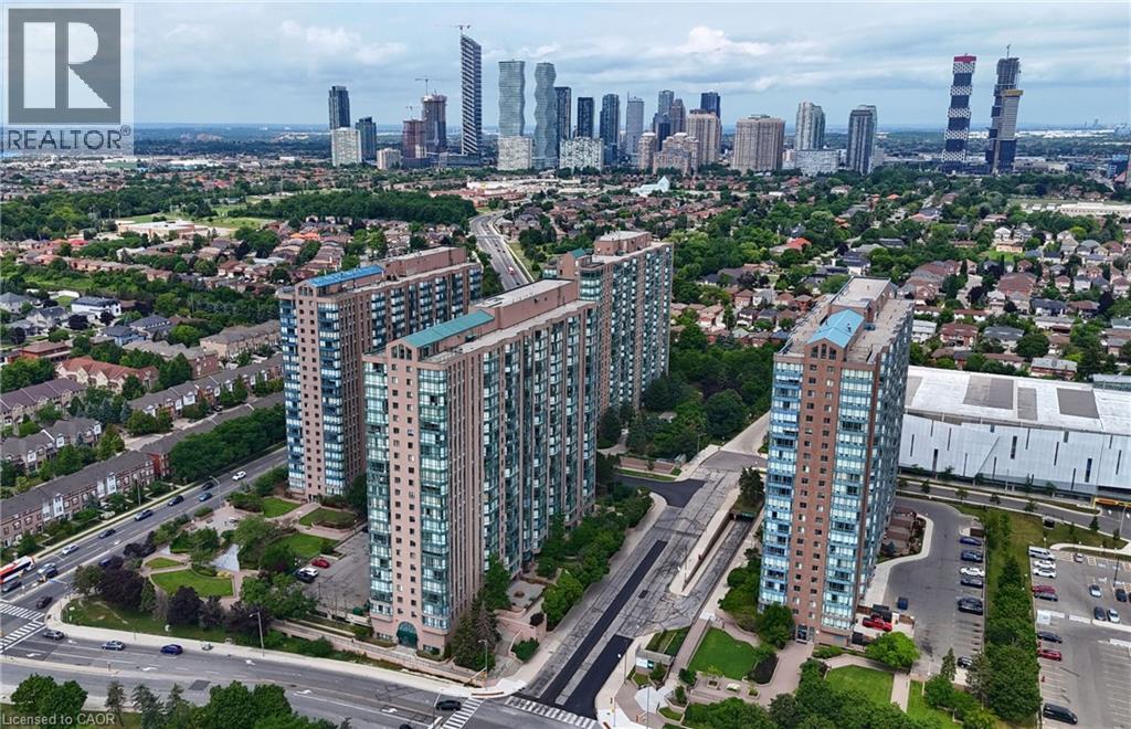 145 Hillcrest Avenue Unit# 1003, Mississauga, Ontario  L5B 3Z1 - Photo 3 - 40839118