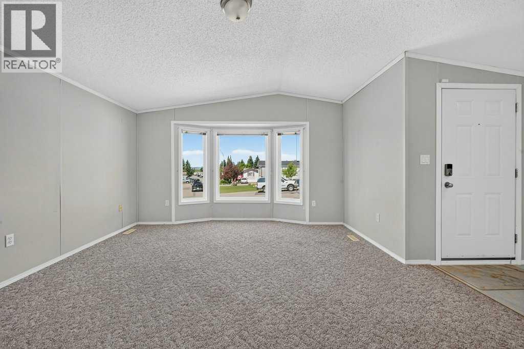 206 2 Avenue SE, Diamond Valley, Alberta  T0L 0H0 - Photo 9 - A2327933