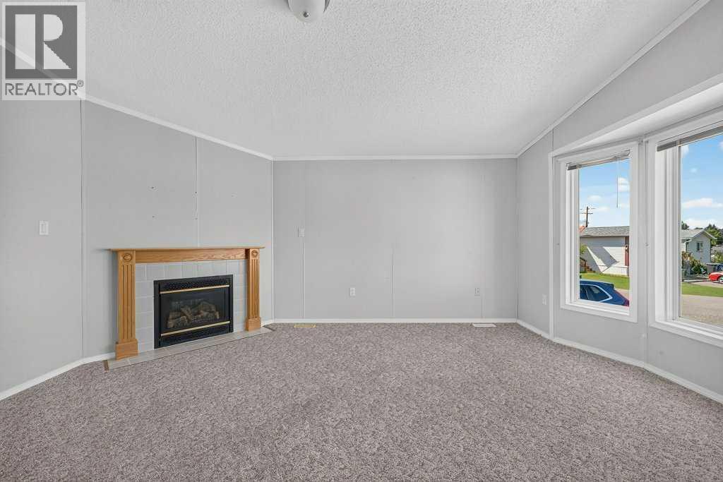206 2 Avenue SE, Diamond Valley, Alberta  T0L 0H0 - Photo 5 - A2327933