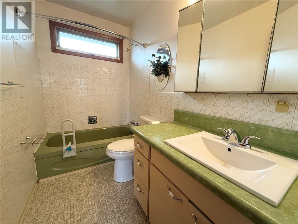 2359 Emily, Sudbury, Ontario  P3A 2K9 - Photo 6 - 2129134