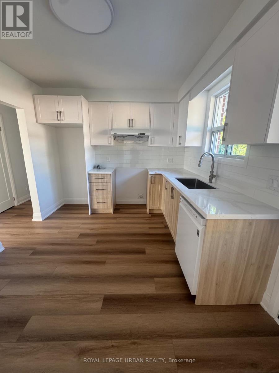 21 Chopin Avenue, Toronto, Ontario M1K 2W3 - Photo 4 - E13547494