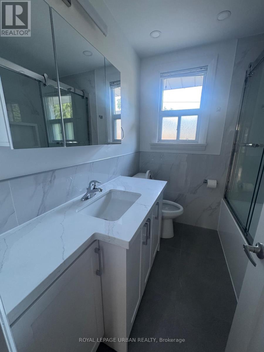 21 Chopin Avenue, Toronto, Ontario M1K 2W3 - Photo 12 - E13547494
