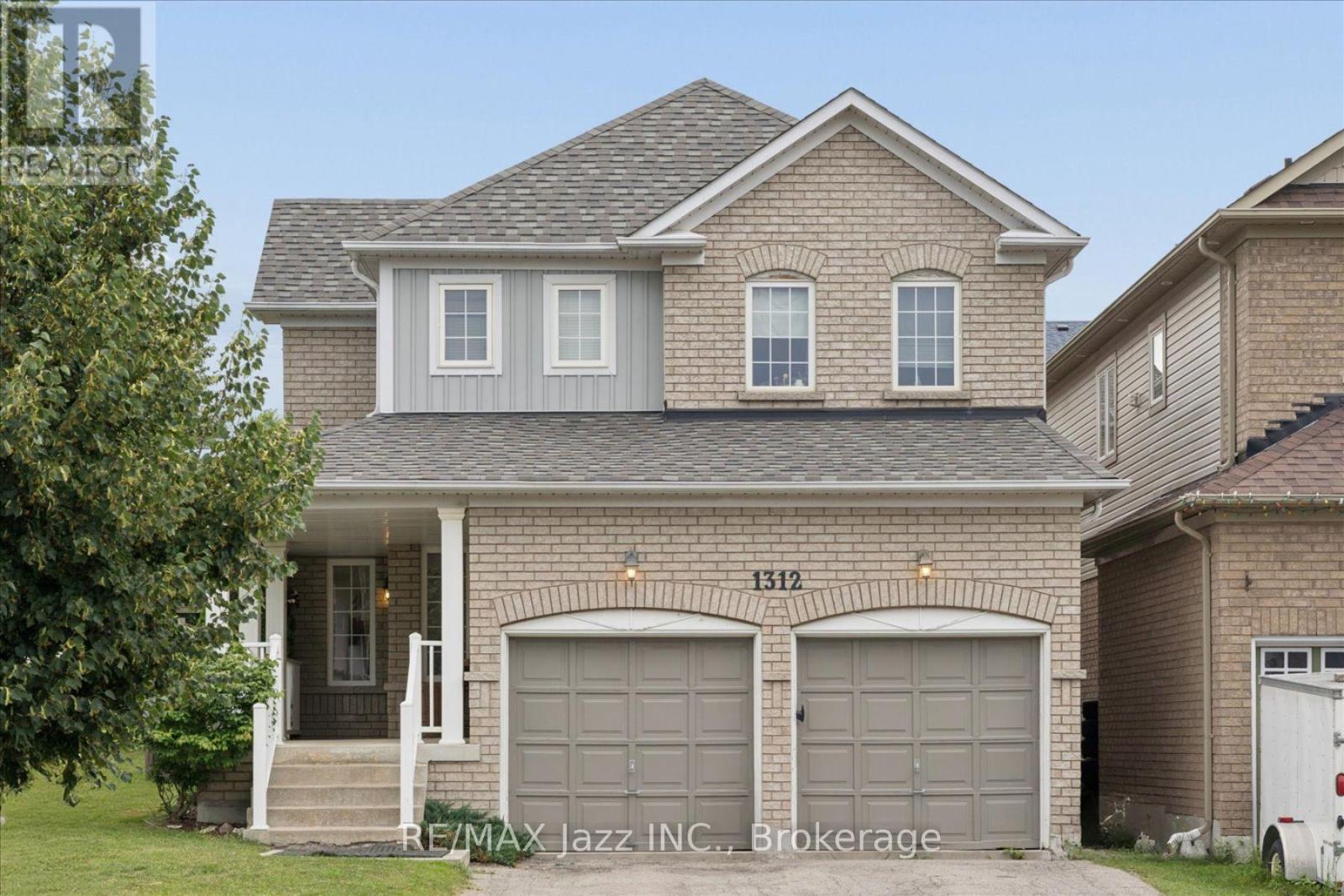 1312 Langley Circle, Oshawa, Ontario  L1K 0E3 - Photo 2 - E13555330