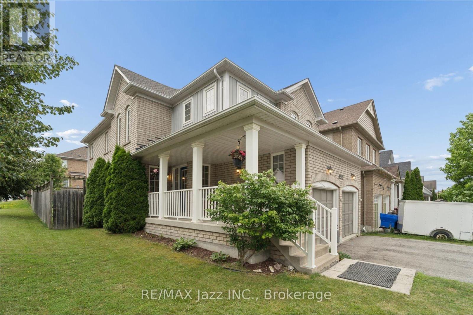 1312 Langley Circle, Oshawa, Ontario  L1K 0E3 - Photo 4 - E13555330