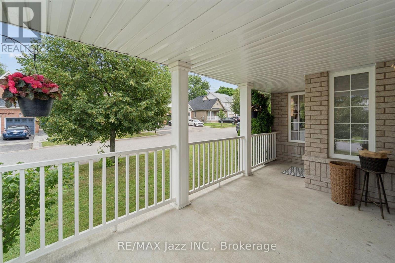 1312 Langley Circle, Oshawa, Ontario  L1K 0E3 - Photo 5 - E13555330
