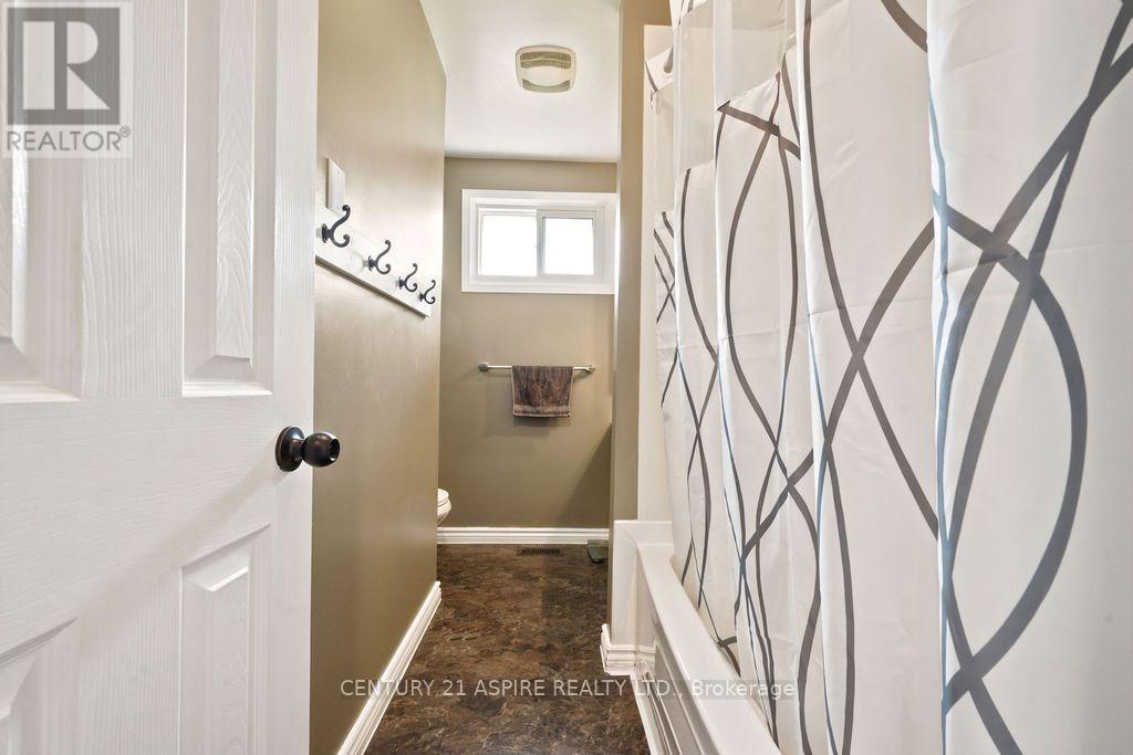 23 Roy Street, Petawawa, Ontario  K8H 3A5 - Photo 30 - X13555206