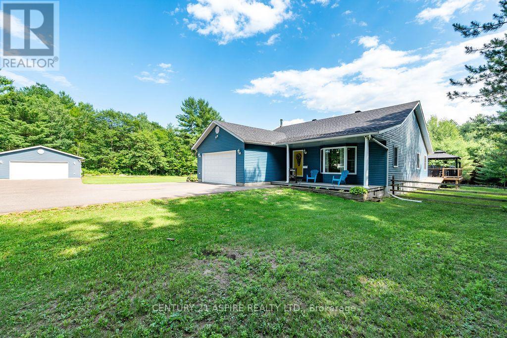 48 Plum Tree Lane, Petawawa, Ontario  K8H 2W8 - Photo 2 - X13555304
