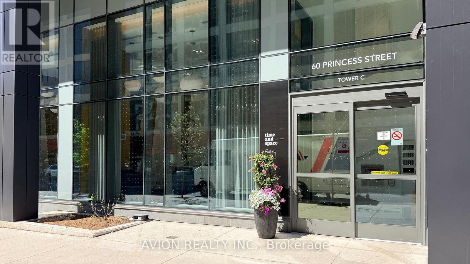205 - 60 PRINCESS STREET, Toronto (Waterfront Communities)