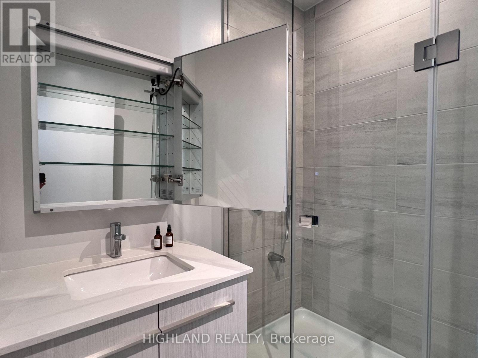 3802 - 8 Cumberland Street, Toronto, Ontario M4W 0B6 - Photo 31 - C13555232