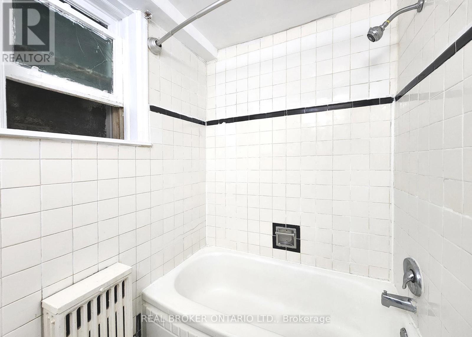 1 - 388 Winona Drive, Toronto, Ontario M6C 3T5 - Photo 13 - C13555278