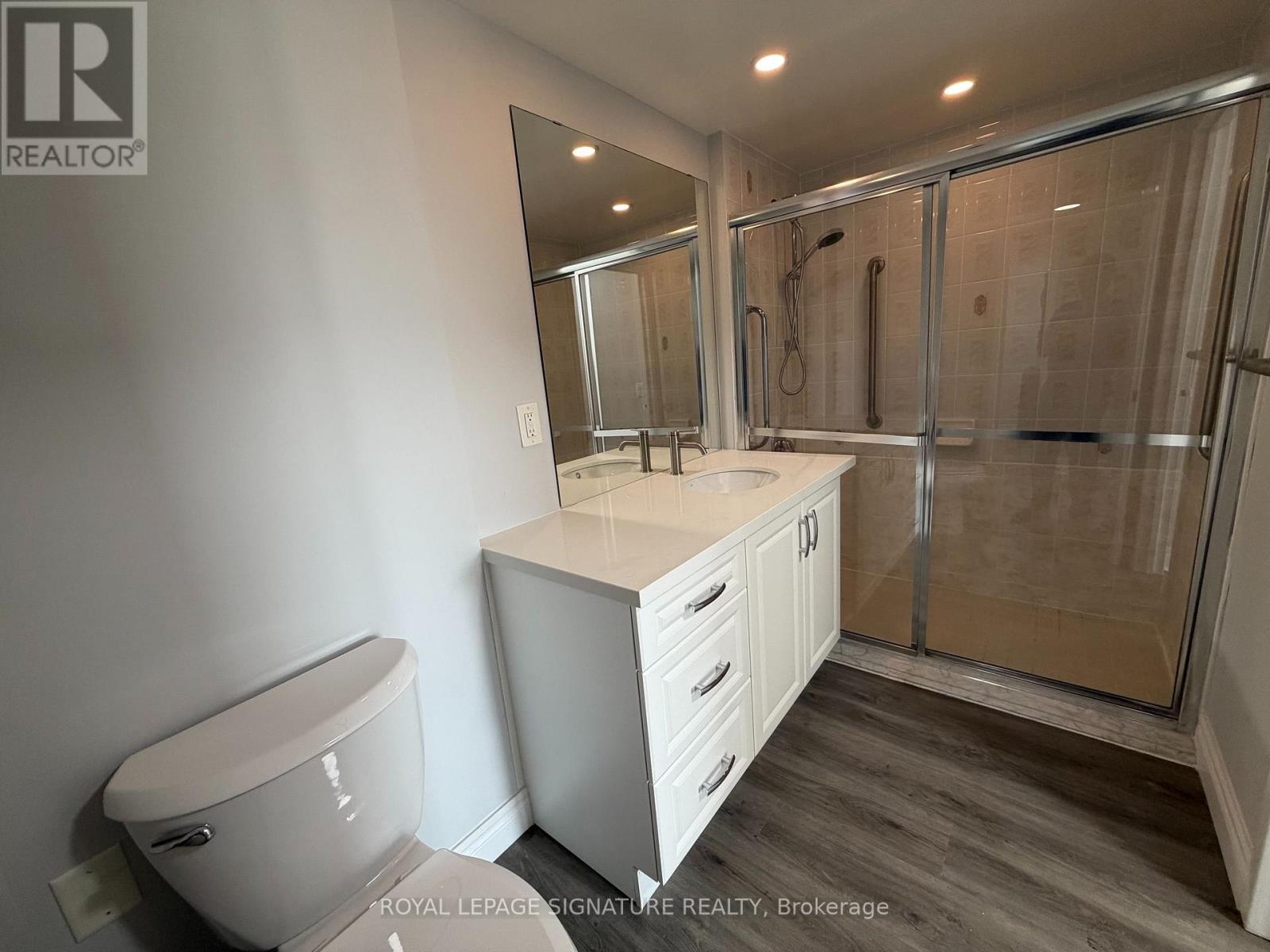 816 - 2 Neptune Drive, Toronto, Ontario M6A 3E6 - Photo 8 - C13555336