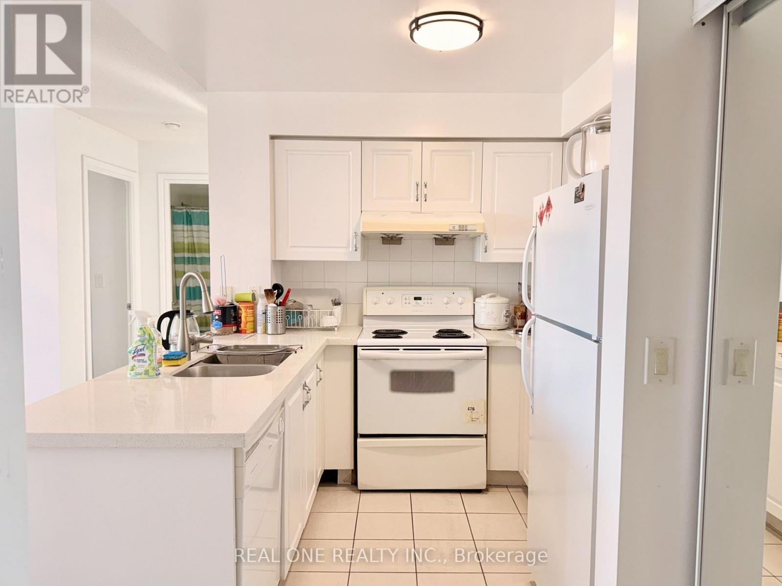 1802 - 60 Brian Harrison Way, Toronto, Ontario M1P 5J5 - Photo 7 - E13555216