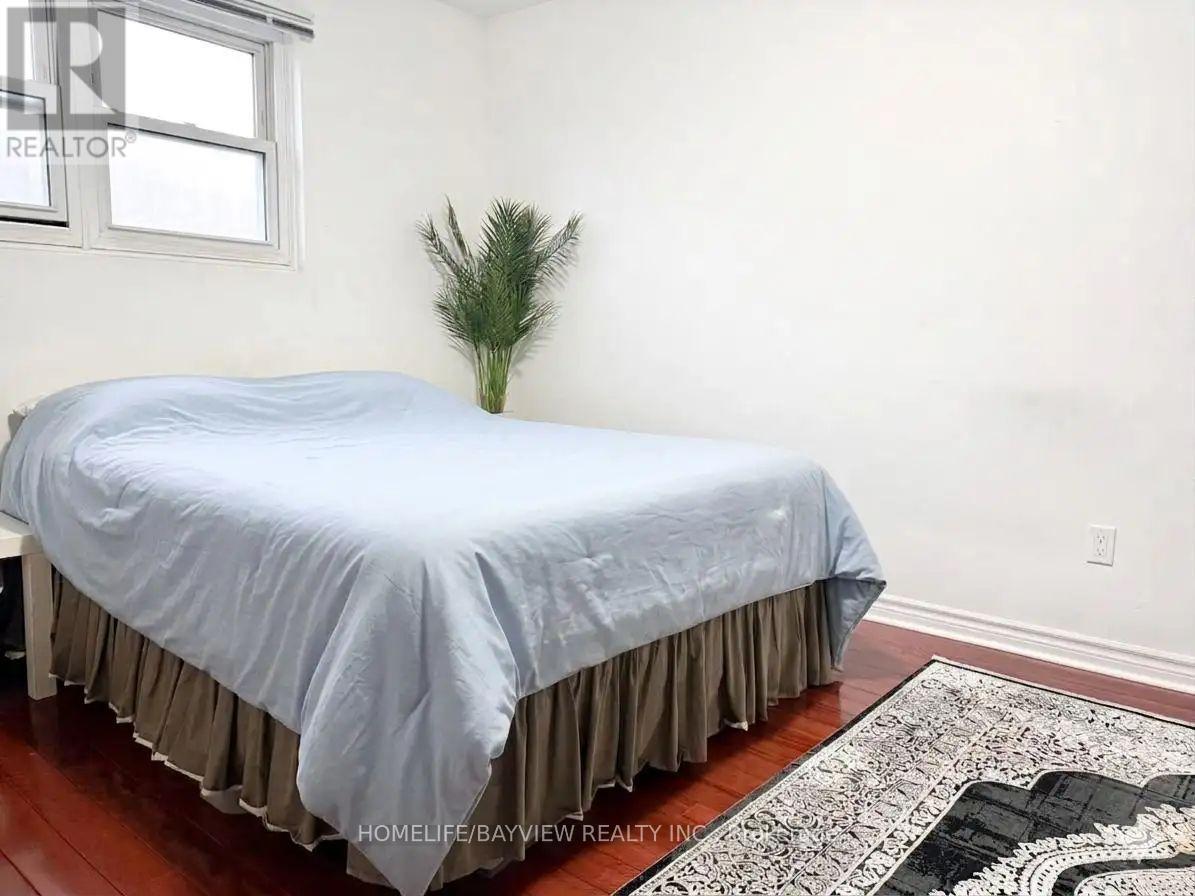 141 Berner Trail, Toronto, Ontario  M1B 1B5 - Photo 10 - E13555246