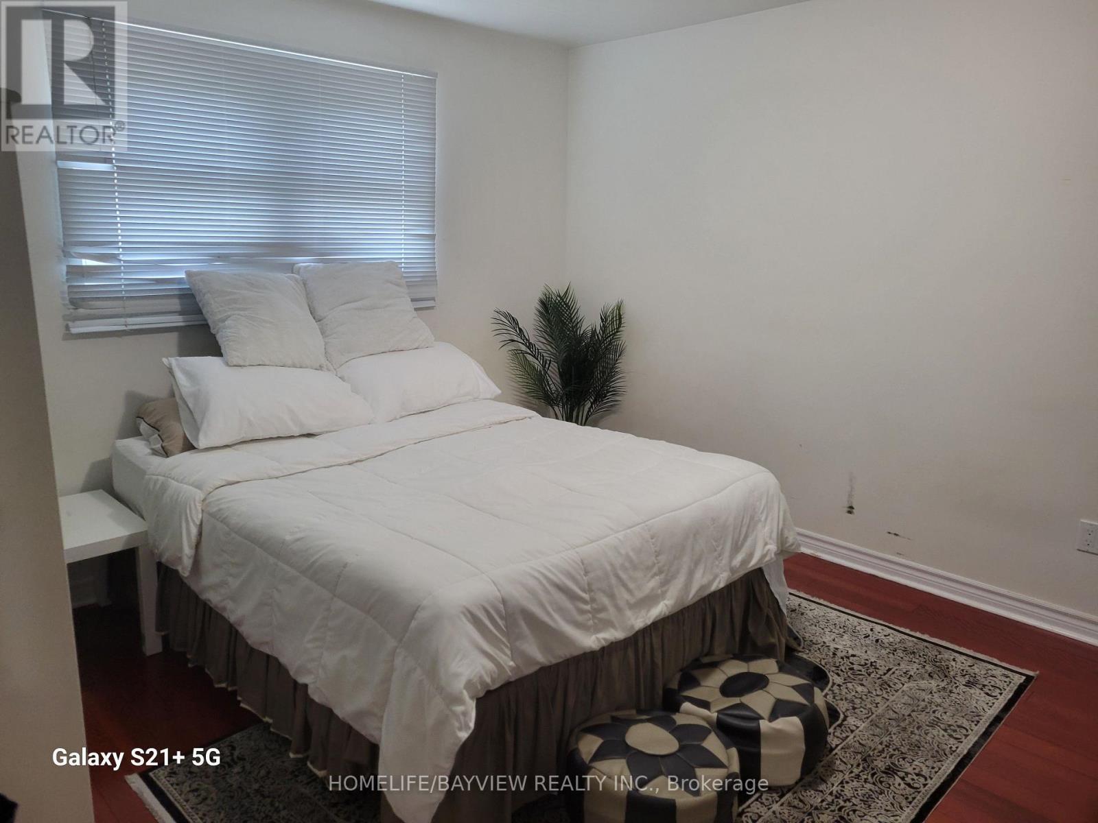 141 Berner Trail, Toronto, Ontario  M1B 1B5 - Photo 7 - E13555246
