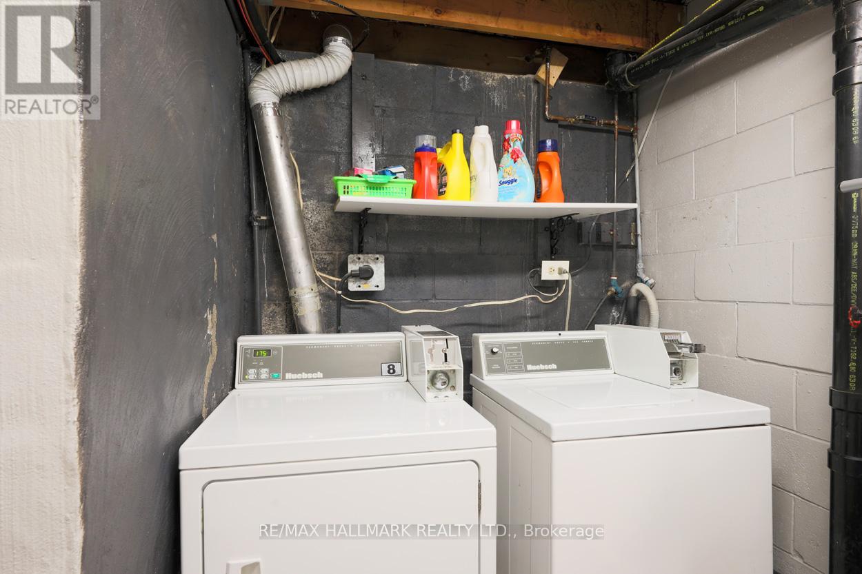 Main Floor - 405 Kingston Road, Toronto, Ontario  M4L 1V1 - Photo 13 - E13555312
