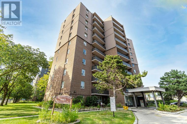 402 - 3065 QUEEN FREDERICA DRIVE, Mississauga (Applewood)