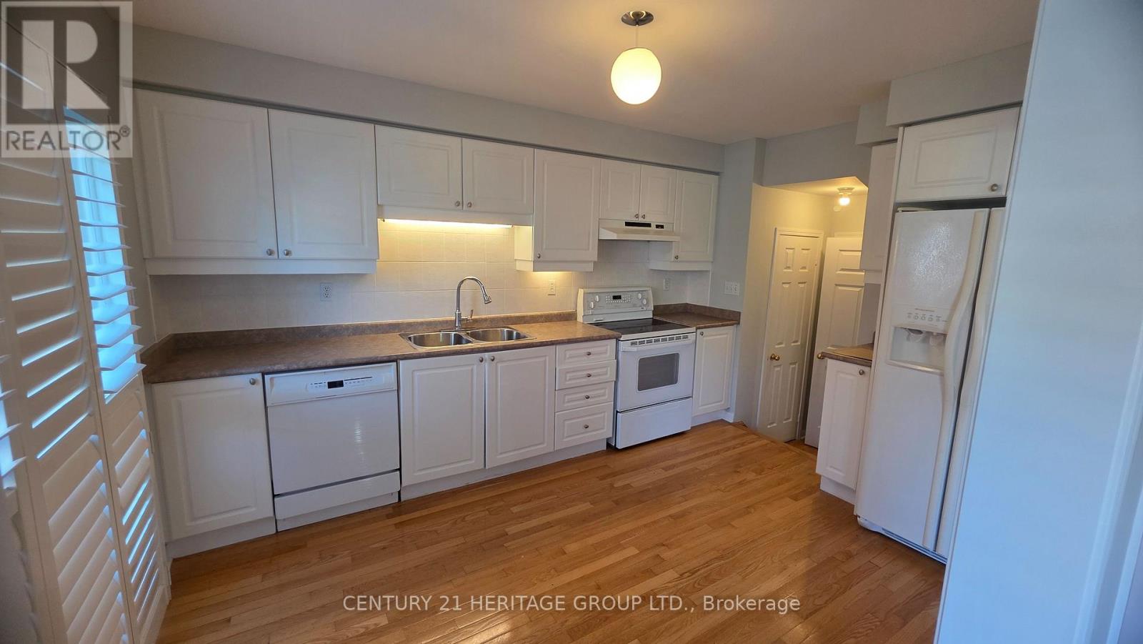 1134 Barclay Circle, Milton, Ontario L9T 5W4 - Photo 5 - W13555252