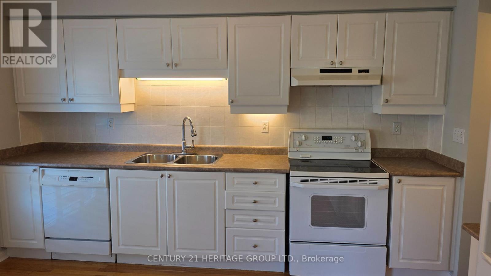 1134 Barclay Circle, Milton, Ontario L9T 5W4 - Photo 6 - W13555252