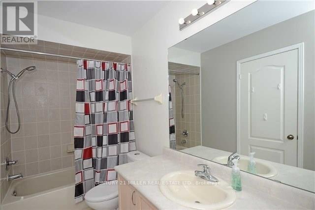 2357 Sutton Drive, Burlington, Ontario L7L 6Y6 - Photo 11 - W13555280